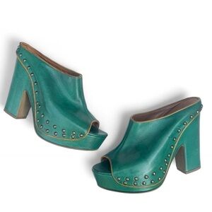 Strategia Studded Leather Mules